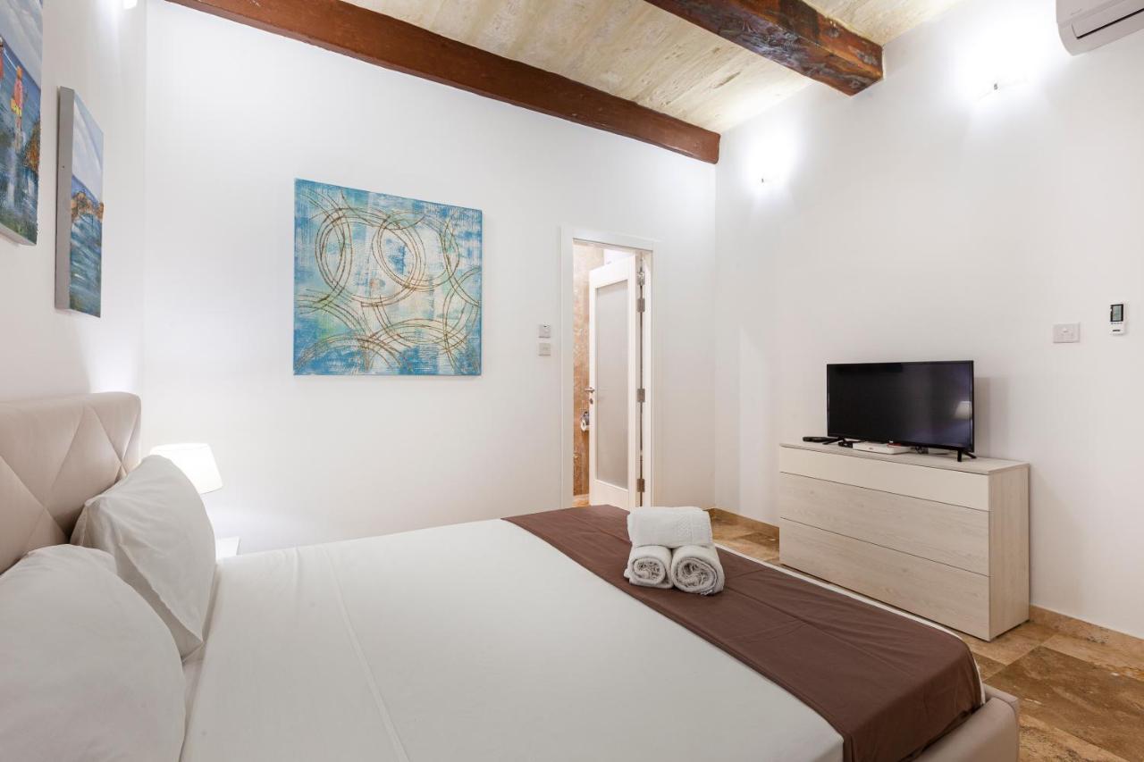 Designer Home With Comfy Sofa In Central Valletta By 360 Estates Ngoại thất bức ảnh