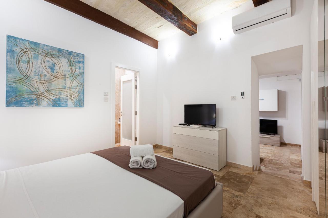 Designer Home With Comfy Sofa In Central Valletta By 360 Estates Ngoại thất bức ảnh